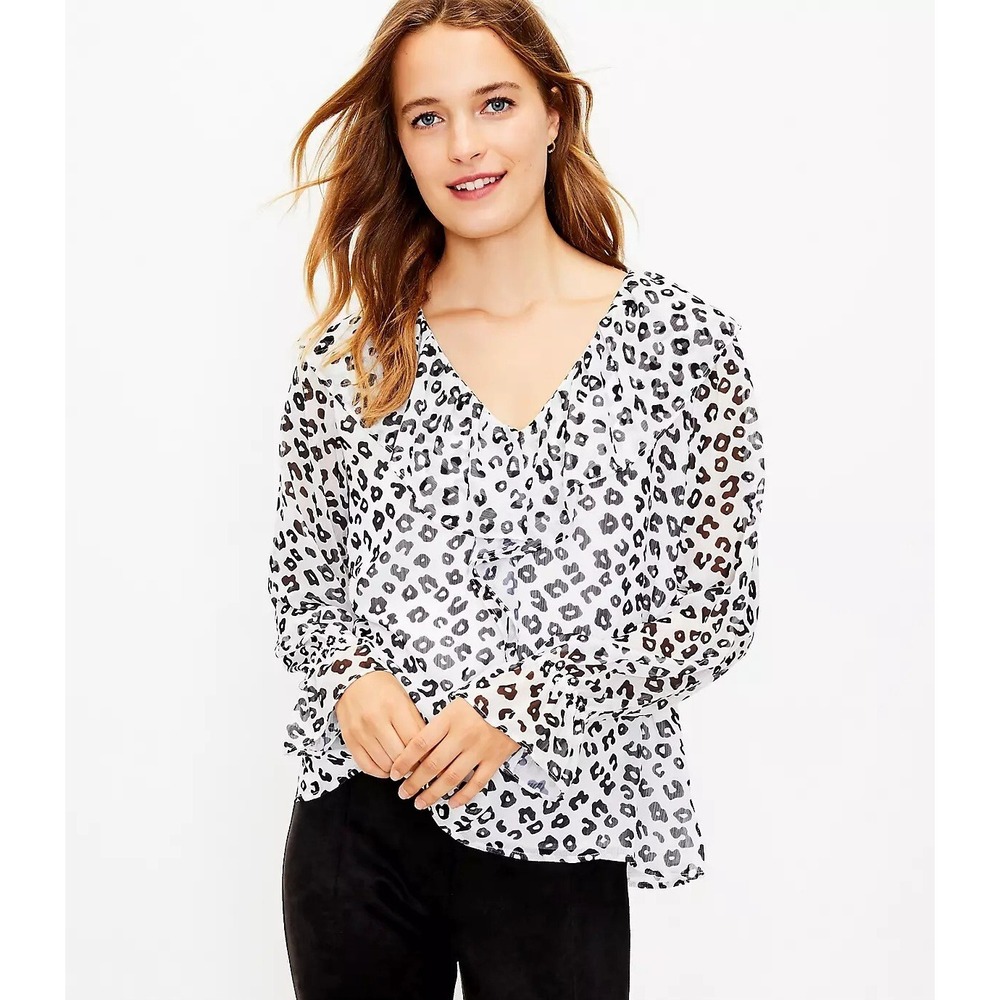 Ann Taylor LOFT Women White/Black Leopard Chiffon Ruffle V Neck Long Slv Shirt M